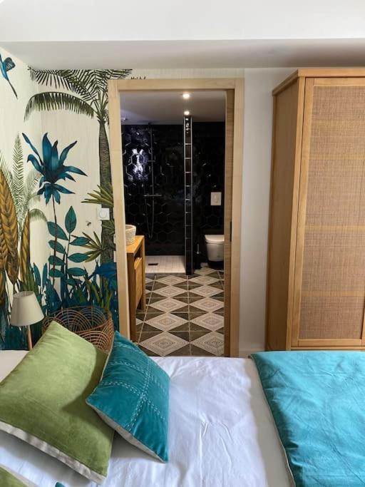 Le Clos Dauphinais Chez Laurette Quevert Luaran gambar