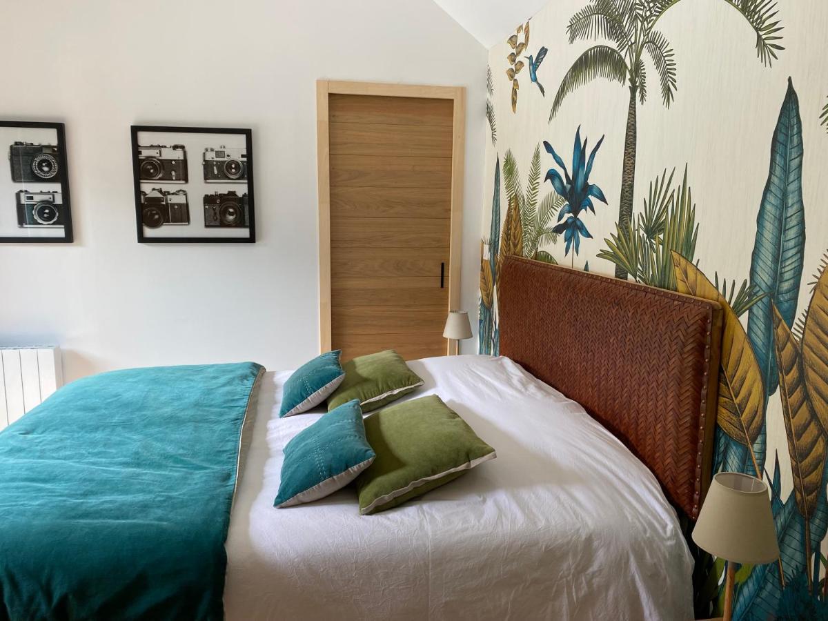 Le Clos Dauphinais Chez Laurette Quevert Luaran gambar